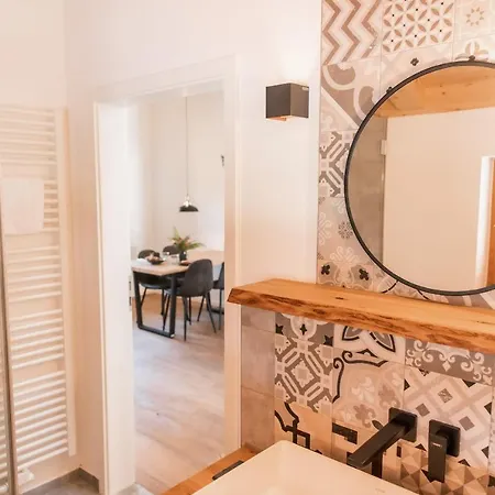Alpenbluete Apartment *