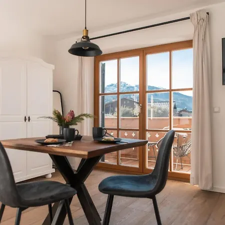 Alpenbluete * Reit im Winkl